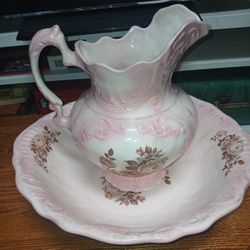 Antique Pitcher Basin 