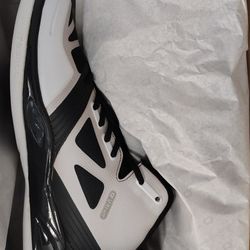 Size 11 Q4 Basketball Shoes Brand New 