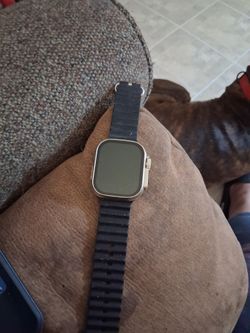 2 Bluetooth watches and iPhone 15 case