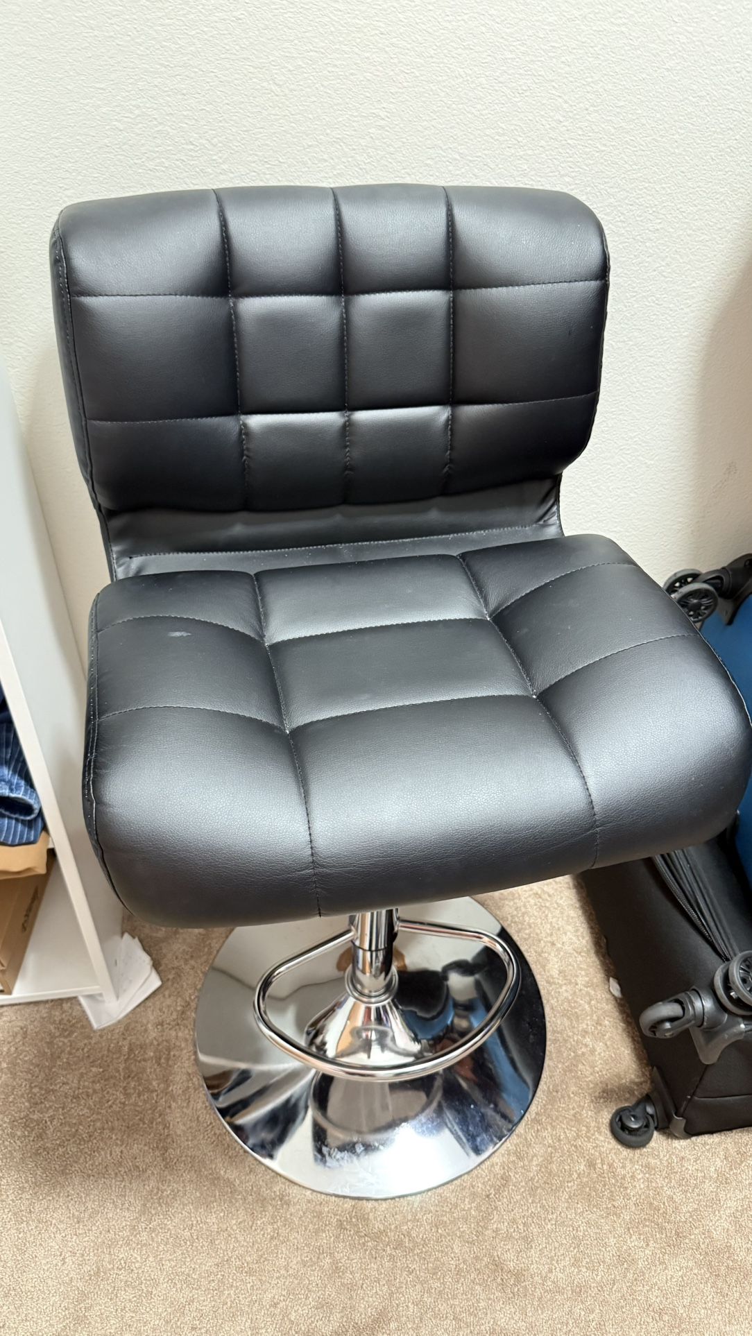 bar stool , adjustable height 