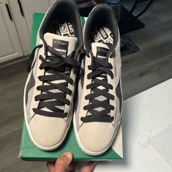 PUMA NEVER WORN SZ 11