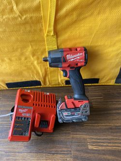 Milwaukee 18 V  1/2 IMPAC mid torque combo