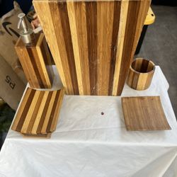 Wooden bathroom accessories