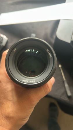 Sony FE 85mm 1.8 Lens