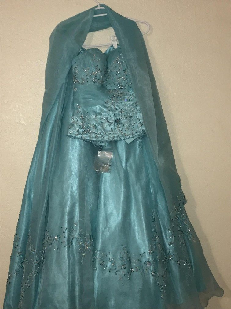 Beautiful Aqua Colored Dress