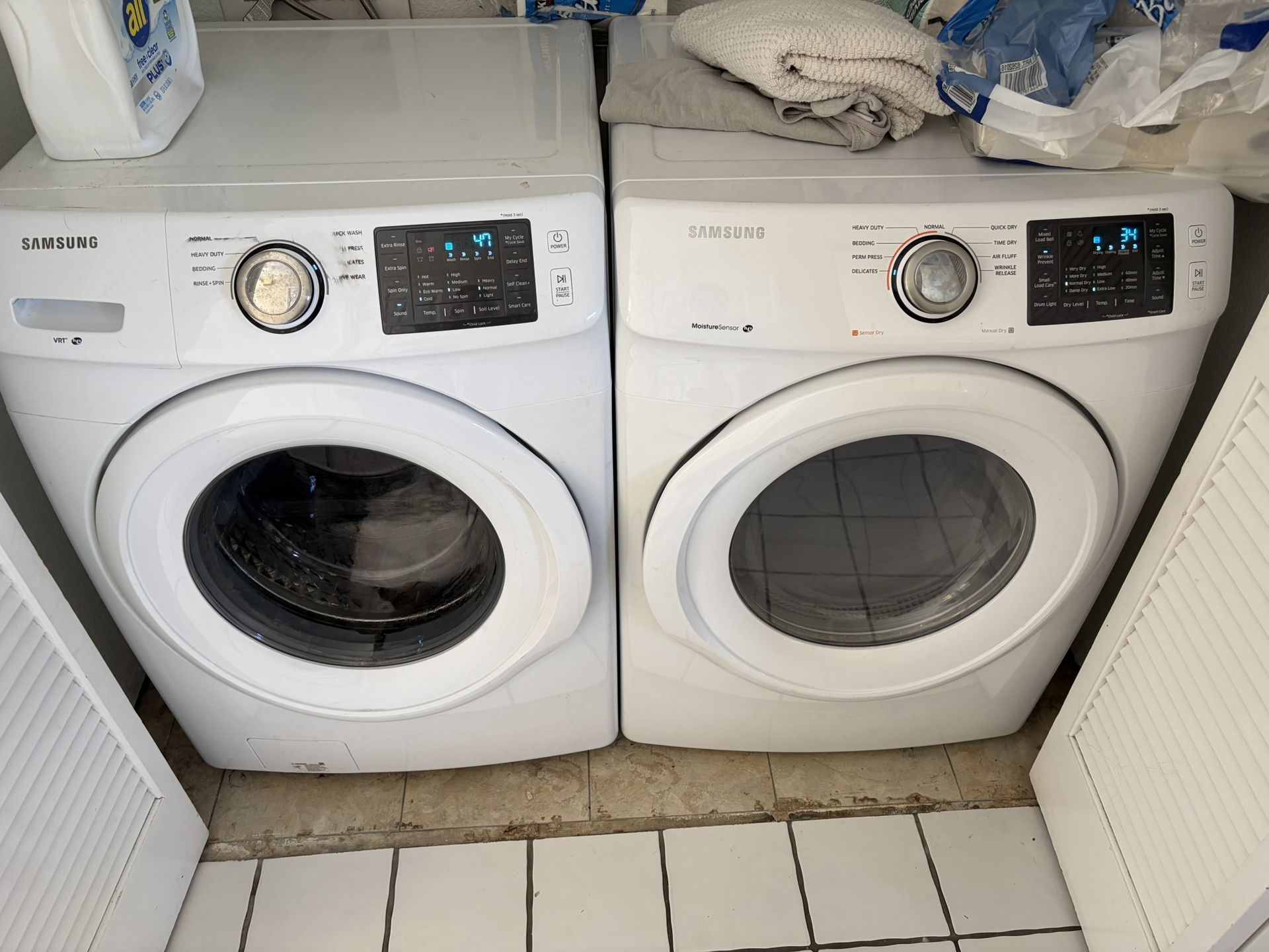 Samsung Washer And Dryer, White, Stackable, Front Load, Gas