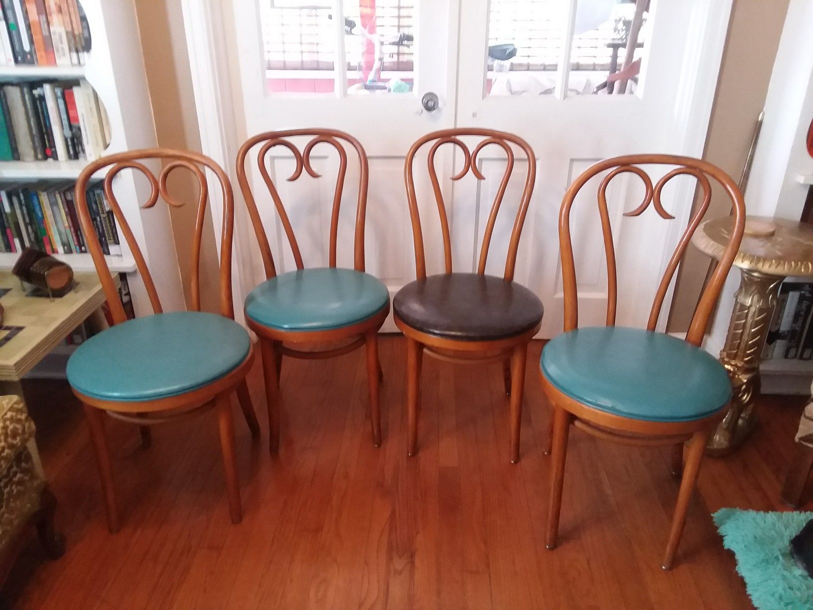 Vintage 1978 Shelby Williams chairs