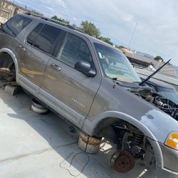 Ford Explorer . Parts Take As Is
