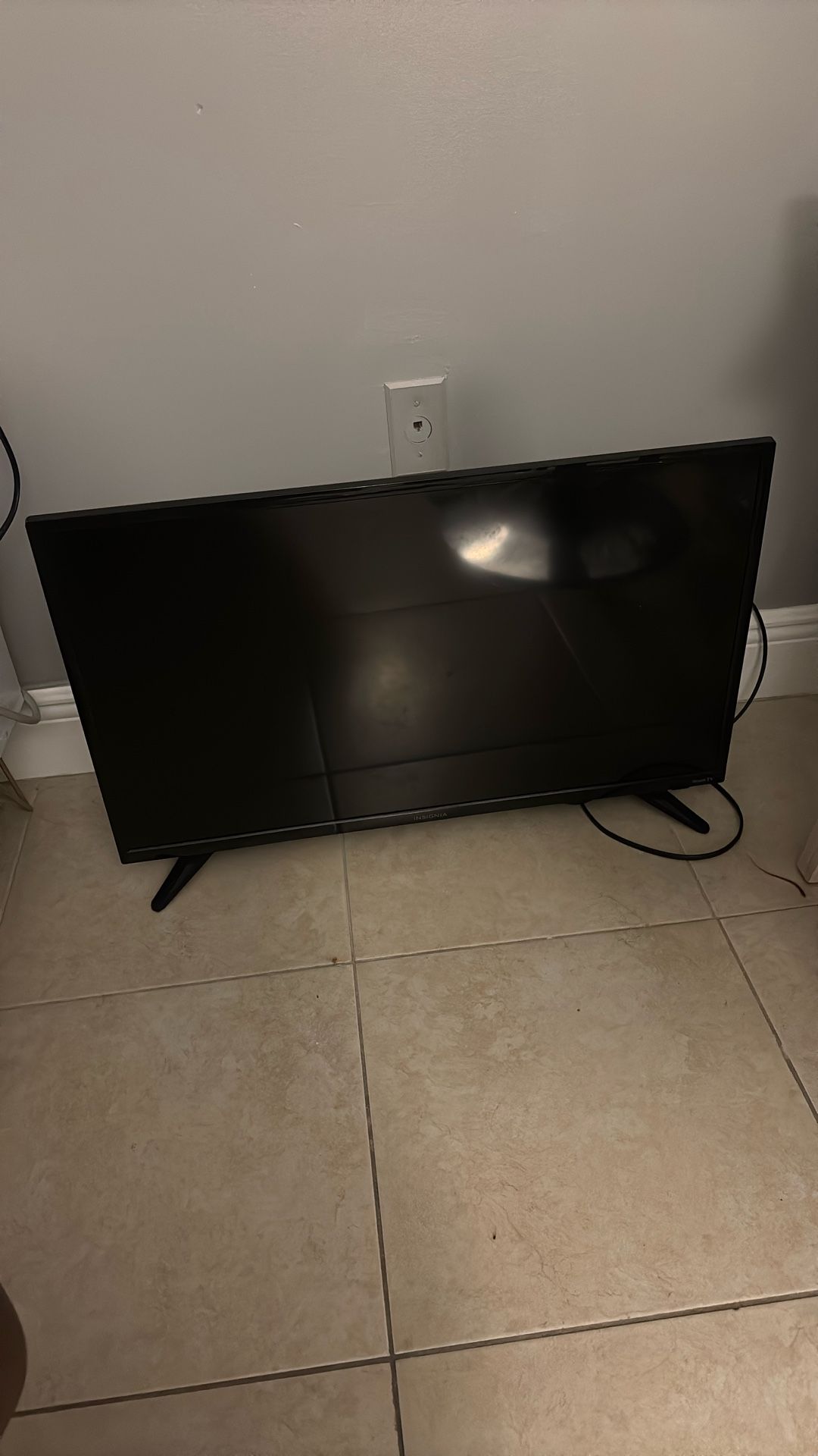 32 Inch Insignia Roku Tv
