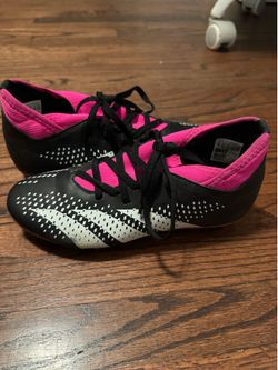 Soccer Shoes Size 5