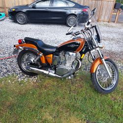 Suzuki Bondeville S4o 2011