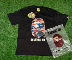 Black bathing ape tee shirt size men’s medium