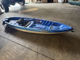 Pelican Bandit NXT 100 Kayak Excellent Condition