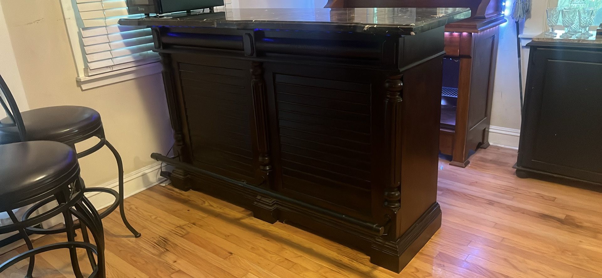 Bar Set W/ 3 Chairs and Back Bar Wall Unit