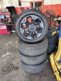 20s ram Chevy wheels 275/55/20 Bridgestone