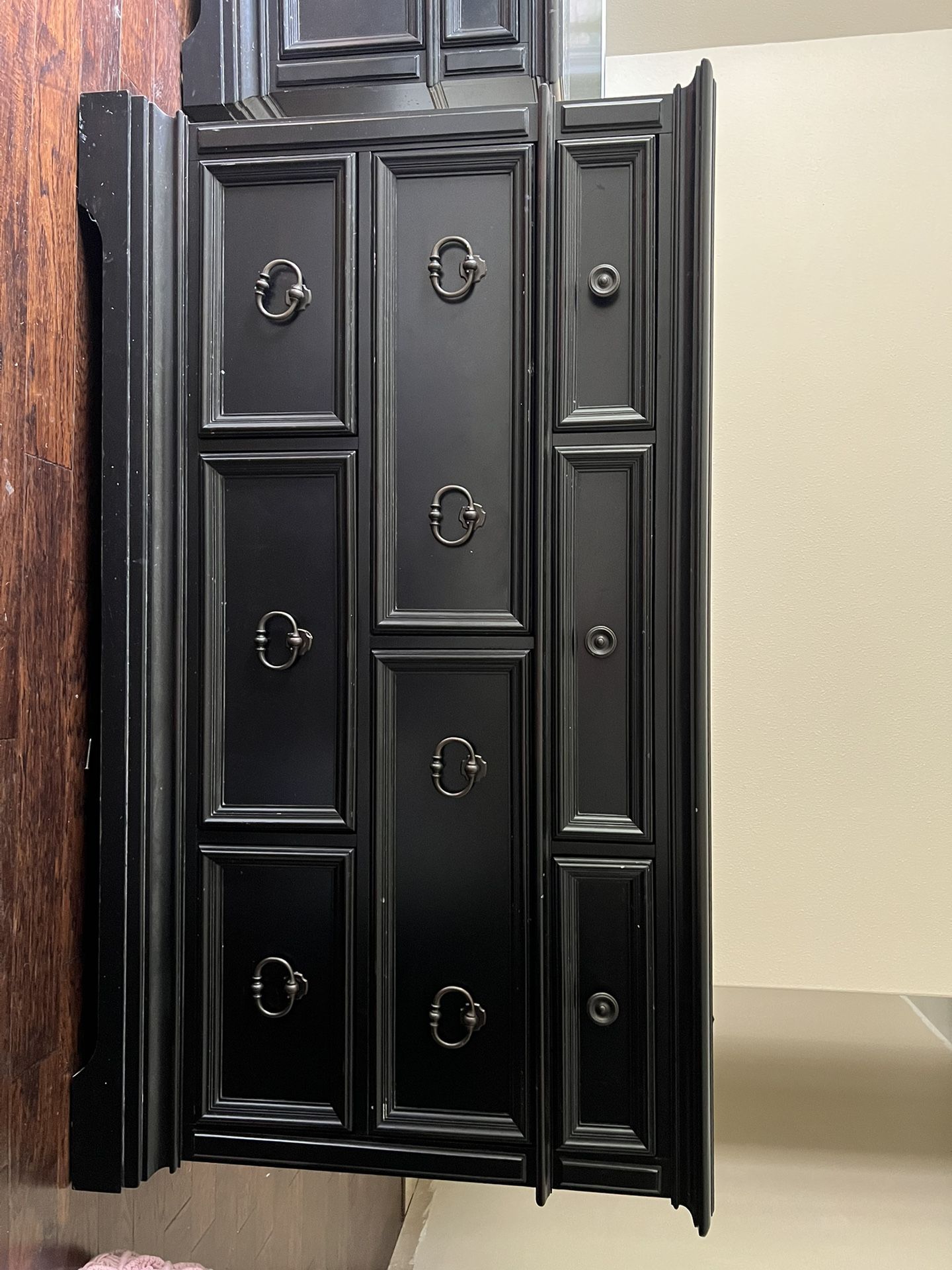 Haverty’s Dresser, Chest, and Nightstand for Sale in San Antonio, TX