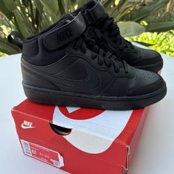 NIKE Court Borough Mid 2