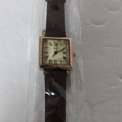Wrist watch for women/ quality leather band/ new with tags/ GEDI brand