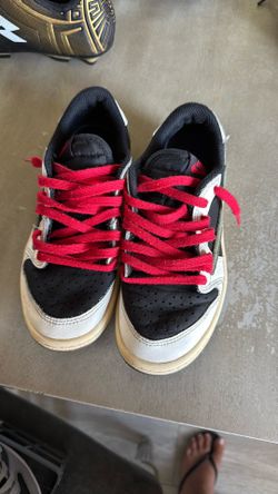 Kids Travis Scott Nikes 1Y