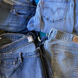 6 Pair Of ladies Jeans Size 16