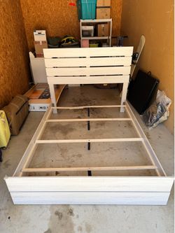 Modern Whitewashed Wood Bed Frame with Headboard – Queen
