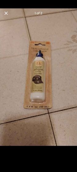 Crafter's Square Liquid Adhesive 1.1 fl oz