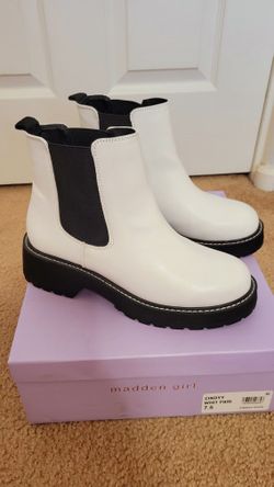 Chelsea Boots Size 7.5