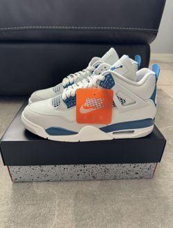 Jordan 4’s Military Blues Size 10