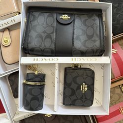 Black coach set