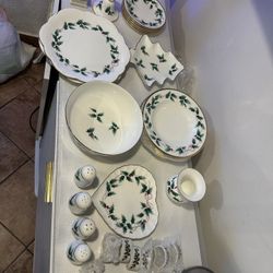Mikasa Ribbon Holly Bone China Set Japan Holiday Dinnerware Collection