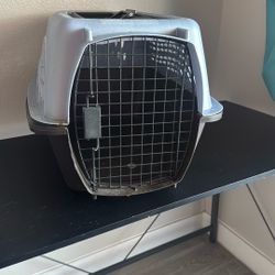 Pet carrier