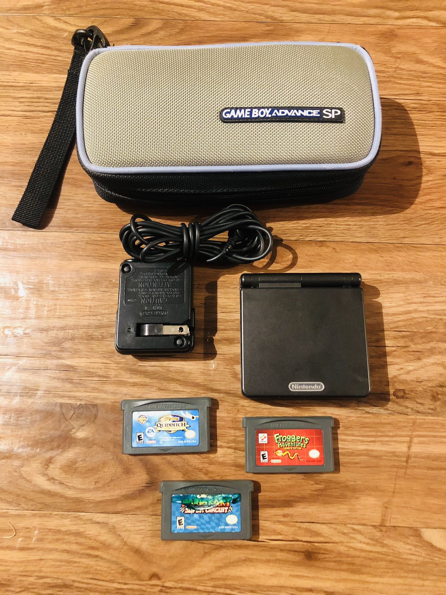 Vintage Nintendo Gameboy Advance SP with 3 games like Mario Kart Super Circuit