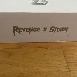 Revenge Storm  Vans 