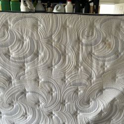 Queen Size Mattress 