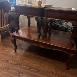 Coffees Table With End Tables 