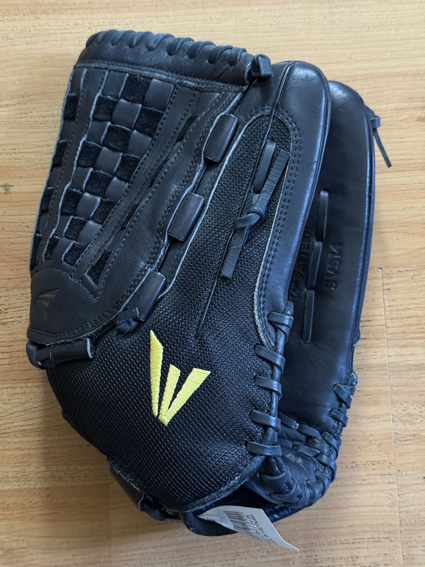 Easton Svs14 Softball Glove 
