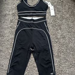 Black Alo Set Size Small