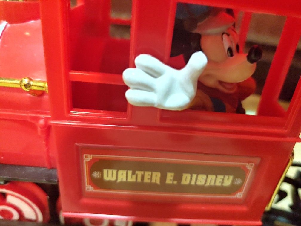 WALTER E DISNEY WORLD RESORT TRAIN SET