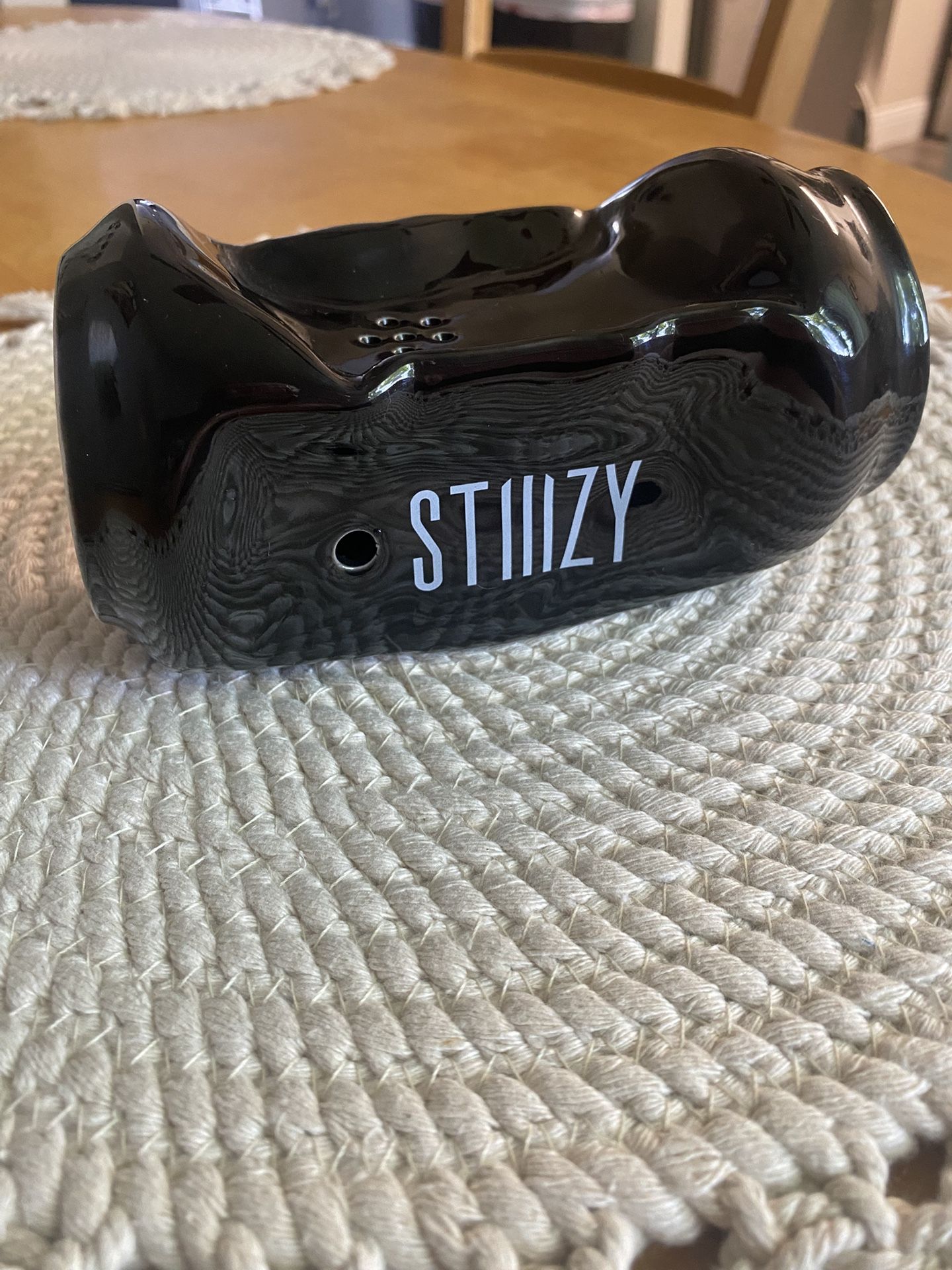 Stiiizy Ceramic Collectable Pipe 