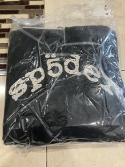 VVS black Sp5der Hoodie Medium