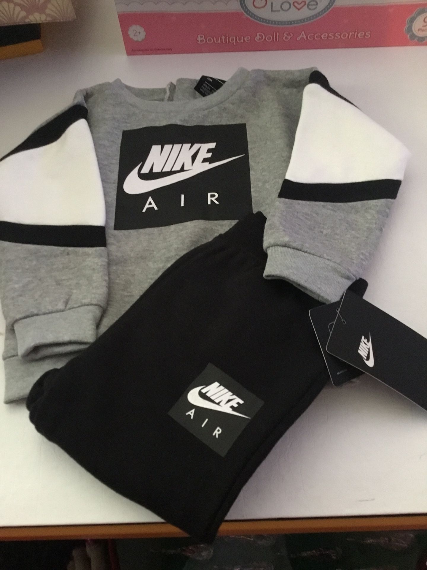 Toddler New Nike 2 Pc Out Fit New With Tags