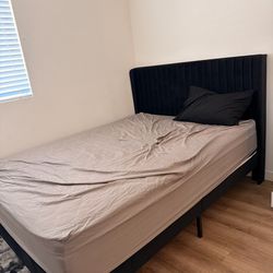 Black queen bed