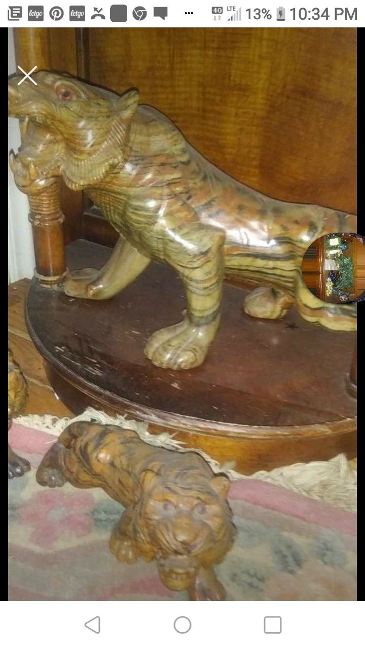 3 Solid alabaster tiger set over 75 years oldi