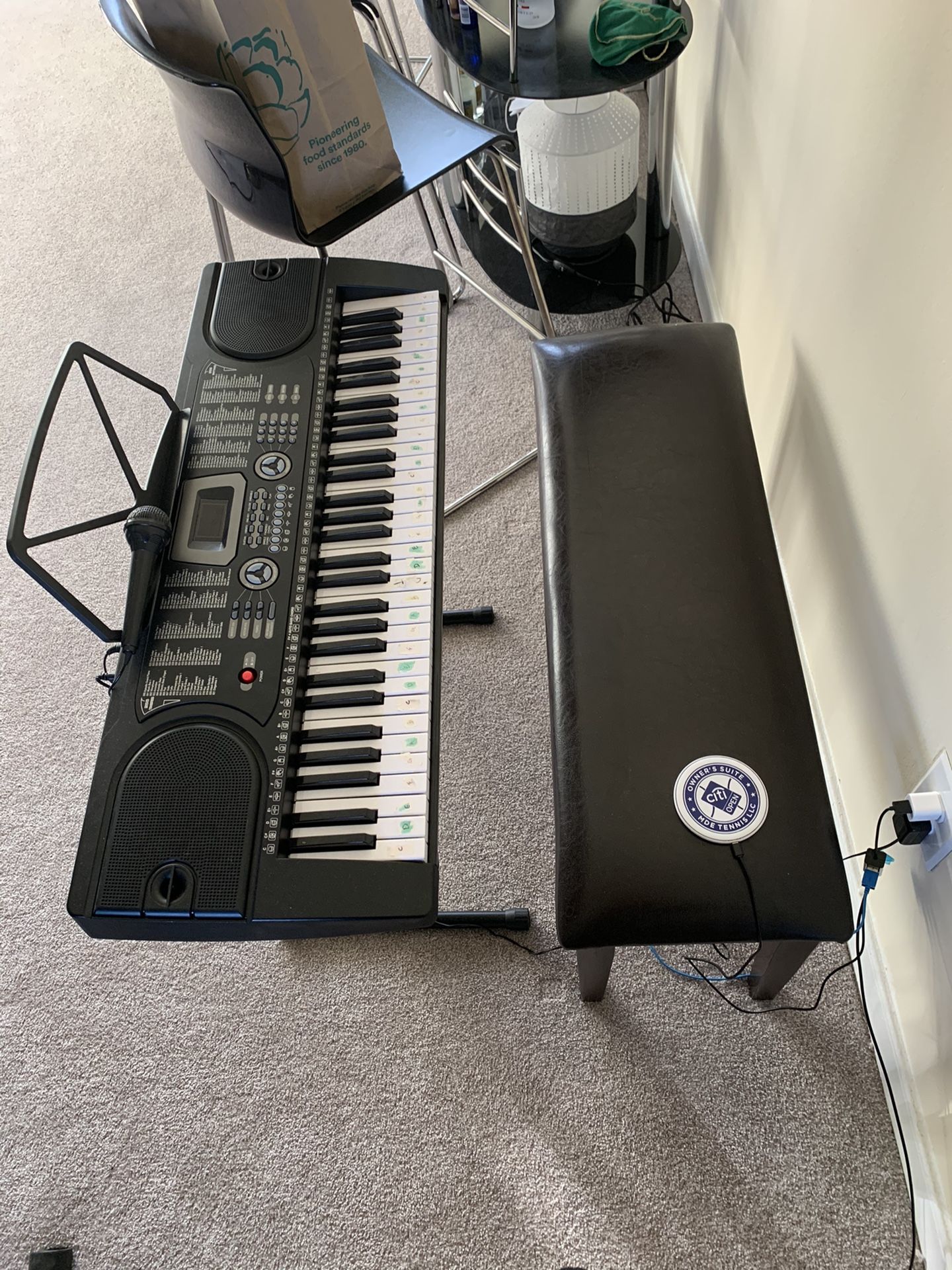 Lselling My Keyboard With The Stool
