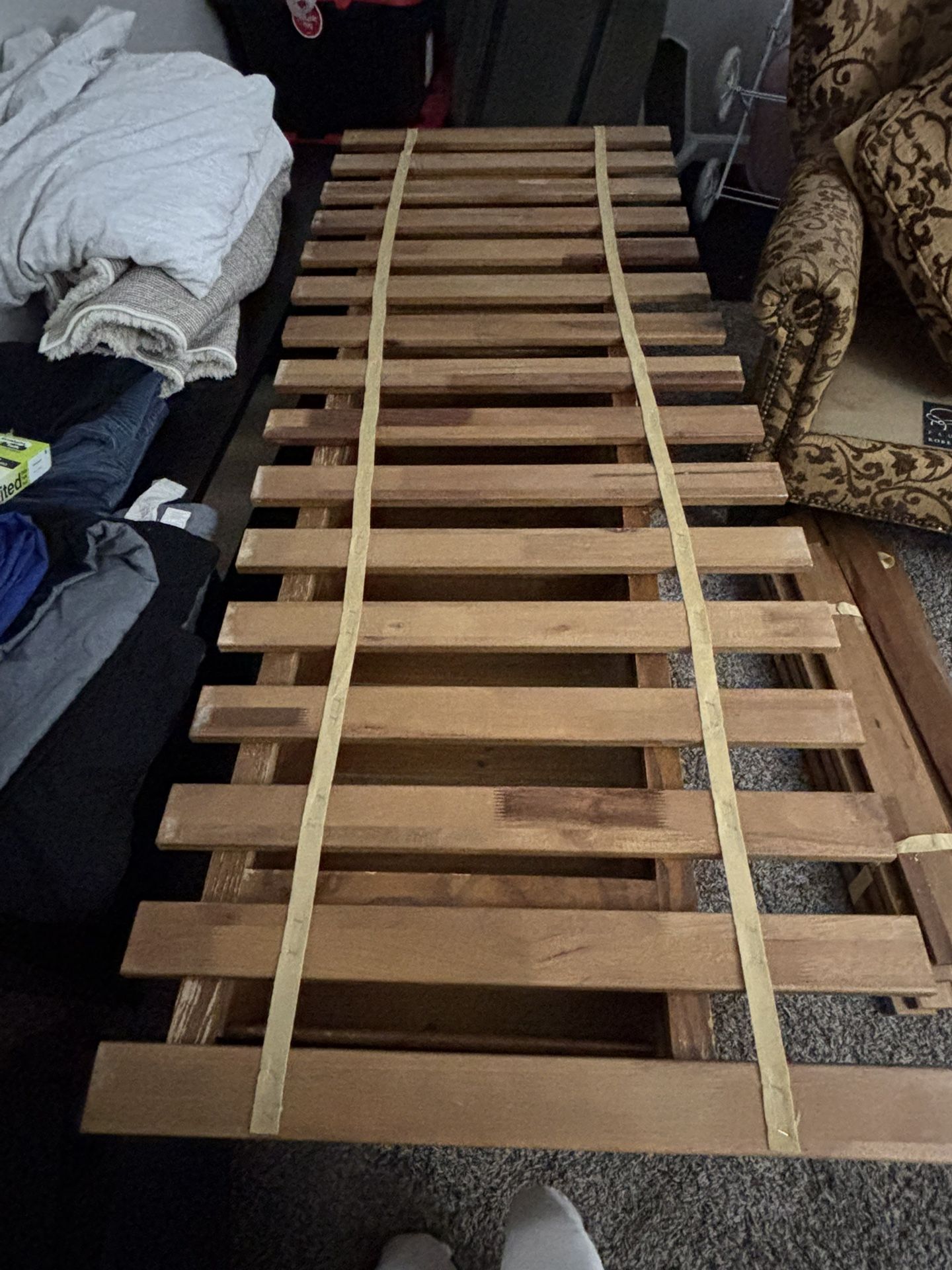 Bed frame / Inserts (2)