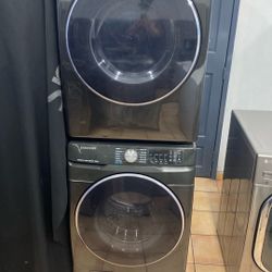 WASHER AND GAS DRYER SET