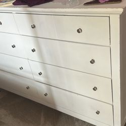 Dresser And Side Table 