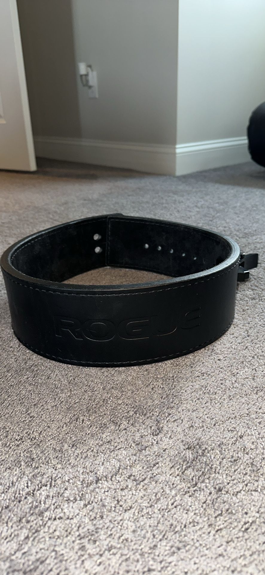 Rouge Lever Belt