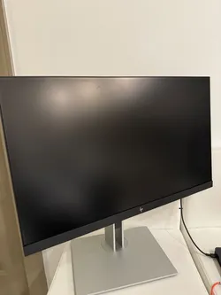 22" HP Frameless Rotating Monitors