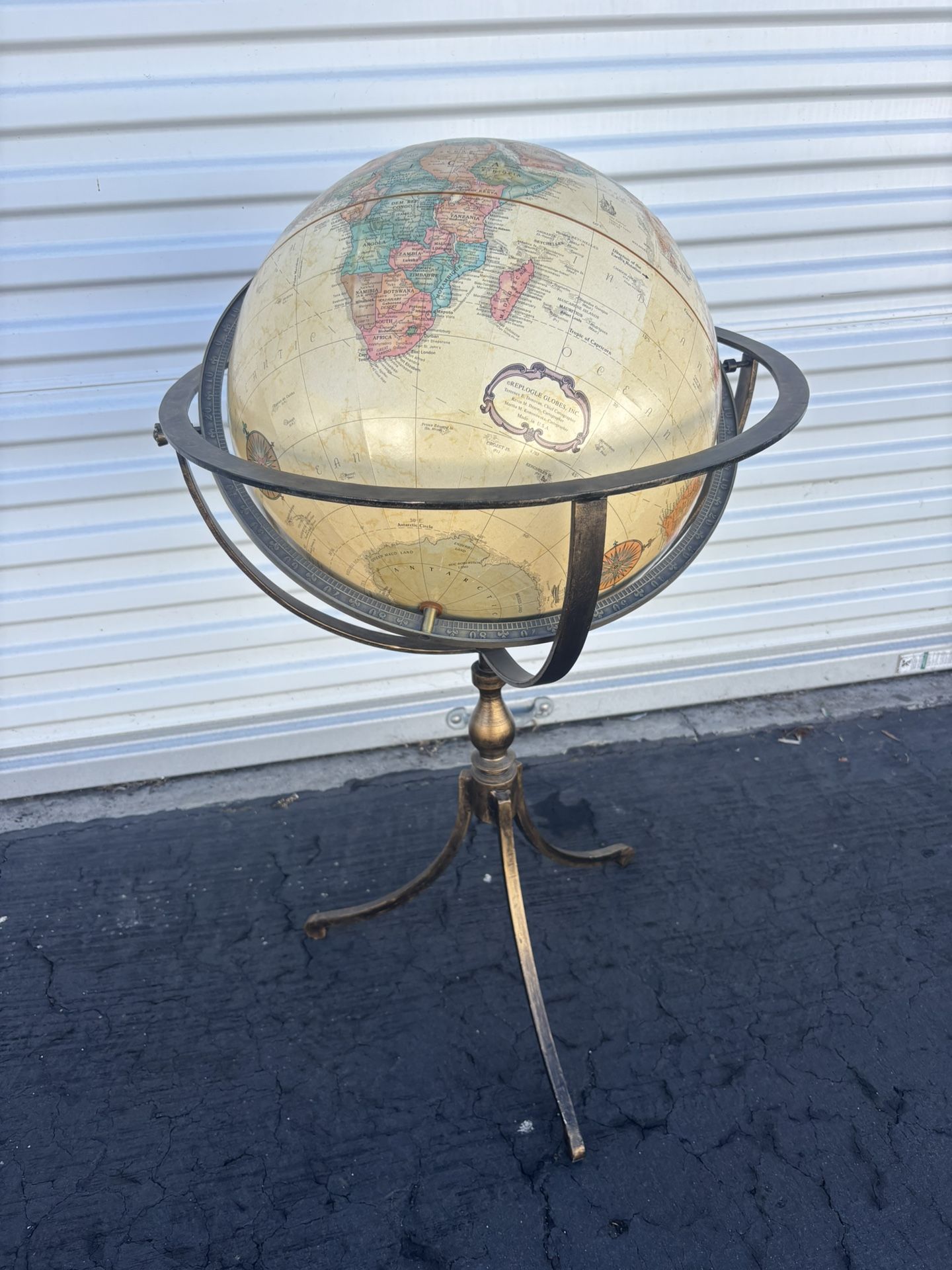 Globe On Metal Stand